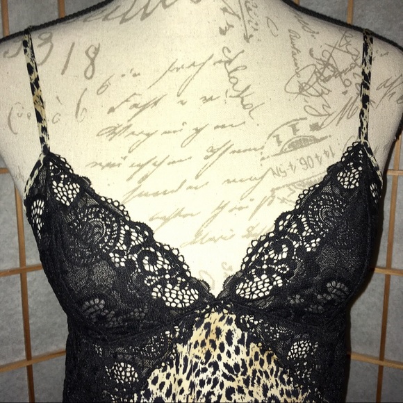 *SOLD* Victoria’s Secret Leopard Babydoll Nightie Teddy M - Picture 5 of 9